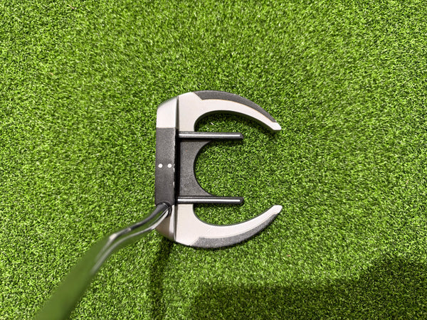 2015 Odyssey Works Versa Sabertooth 34" Putter