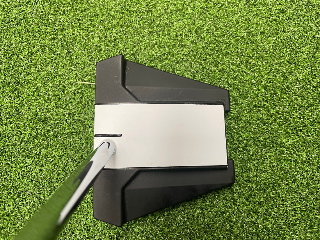 2023 Odyssey White Hot Versa Twelve 34" Putter With Headcover *Like New*