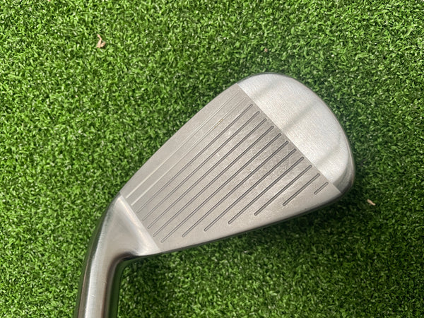 2019 Bridgestone Tour B JGR HF3 5-9, PW Iron Set