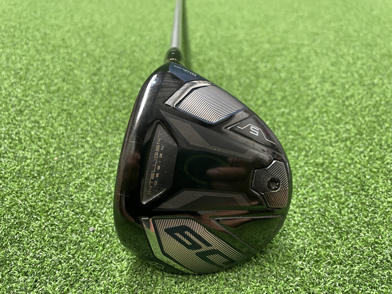 2021 Wilson Staff D9 18° 5 Wood