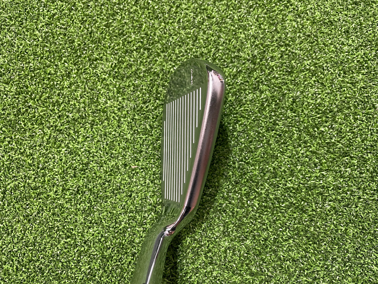 2006 TaylorMade r7 CGB Max 6-9, Pw Iron Set *Excellent Condition*
