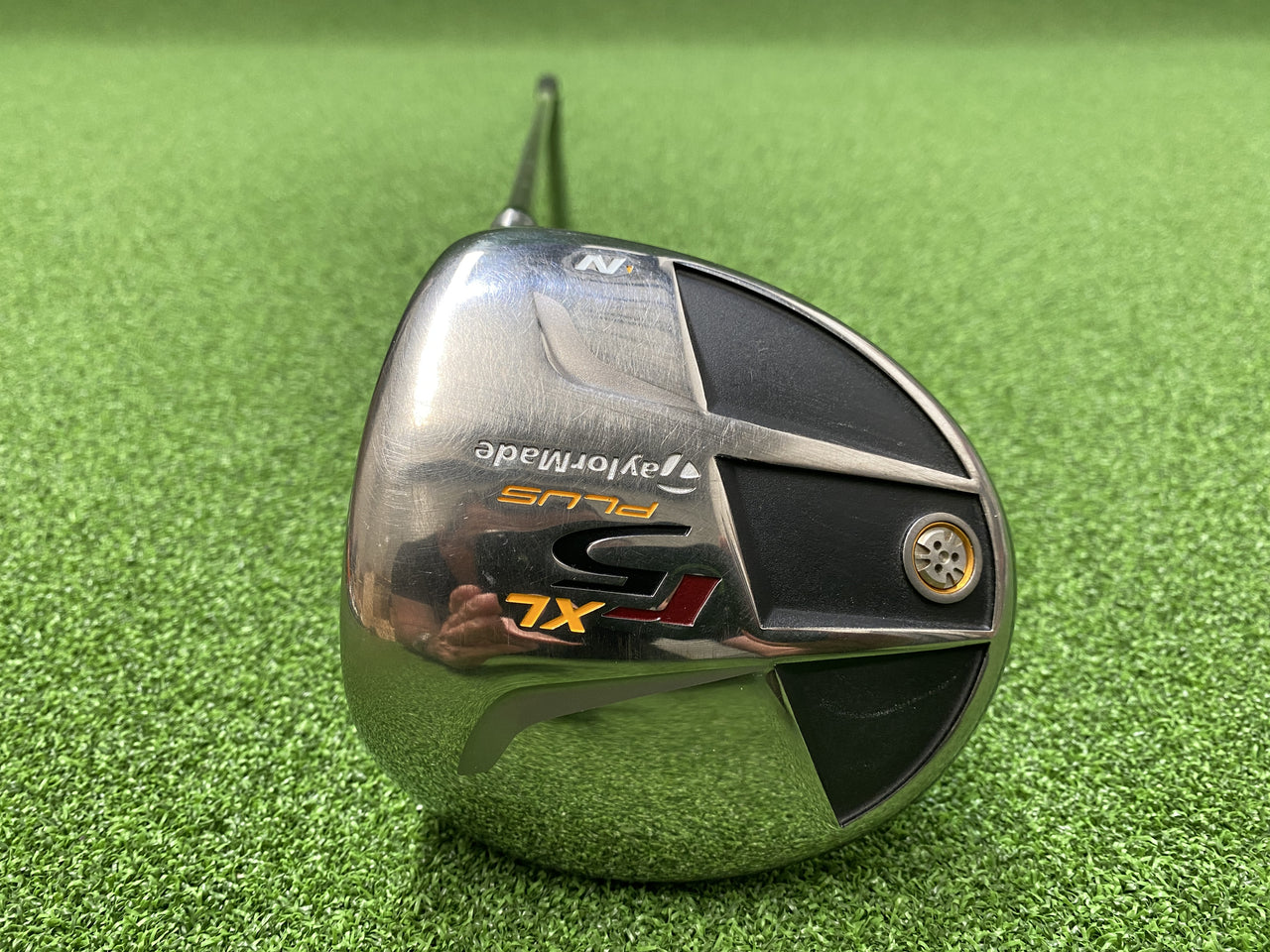 2005 TaylorMade R5 XL Plus 10.5° Driver