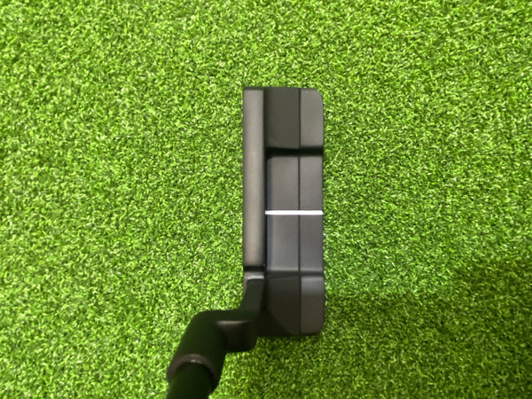 2023 Ping Anser 2D 33" Putter With Headcover *Like New*