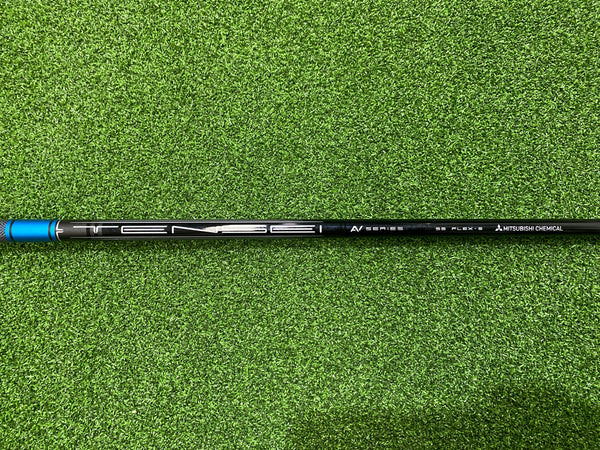 2025 Cleveland Hi Bore XL 10.5° Driver With Headcover *Like New*