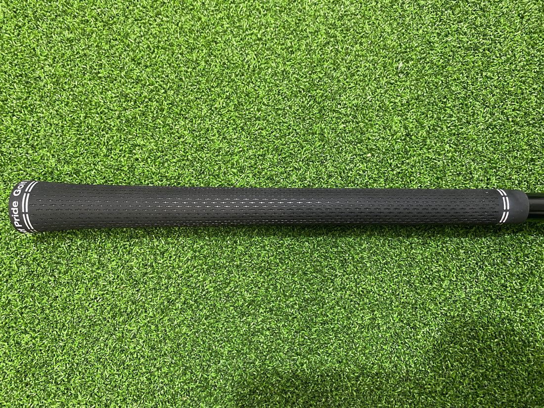 2025 Cleveland Hi Bore XL 10.5° Driver With Headcover *Like New*