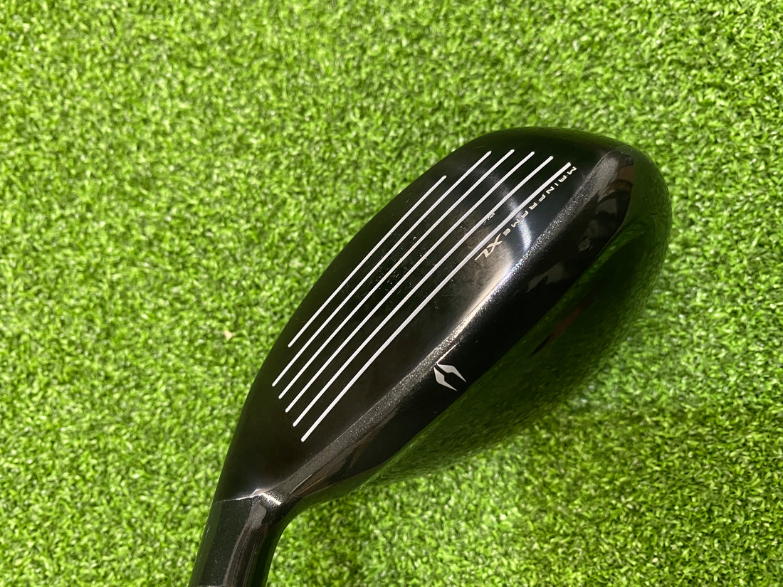 2025 Cleveland HALO XL 21° 4 Hybrid With Headcover *Excellent Condition* Dexterity- R/H   Flex- Regular  Length- 41"   Condition- 8.5  S/N- S846U160  Shaft- Tensei AV Series 65HY  Grip- Lamkin Crossline