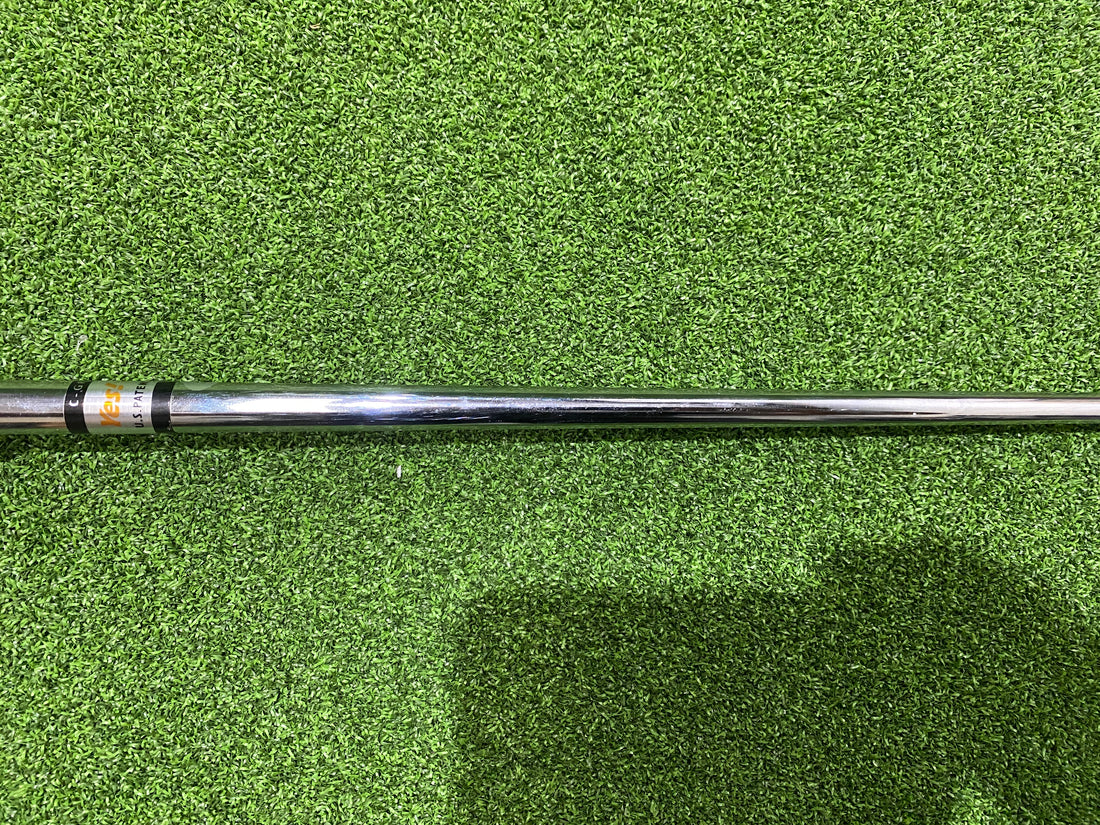 2006 Yes! C-Groove Victoria II 32.5" Putter