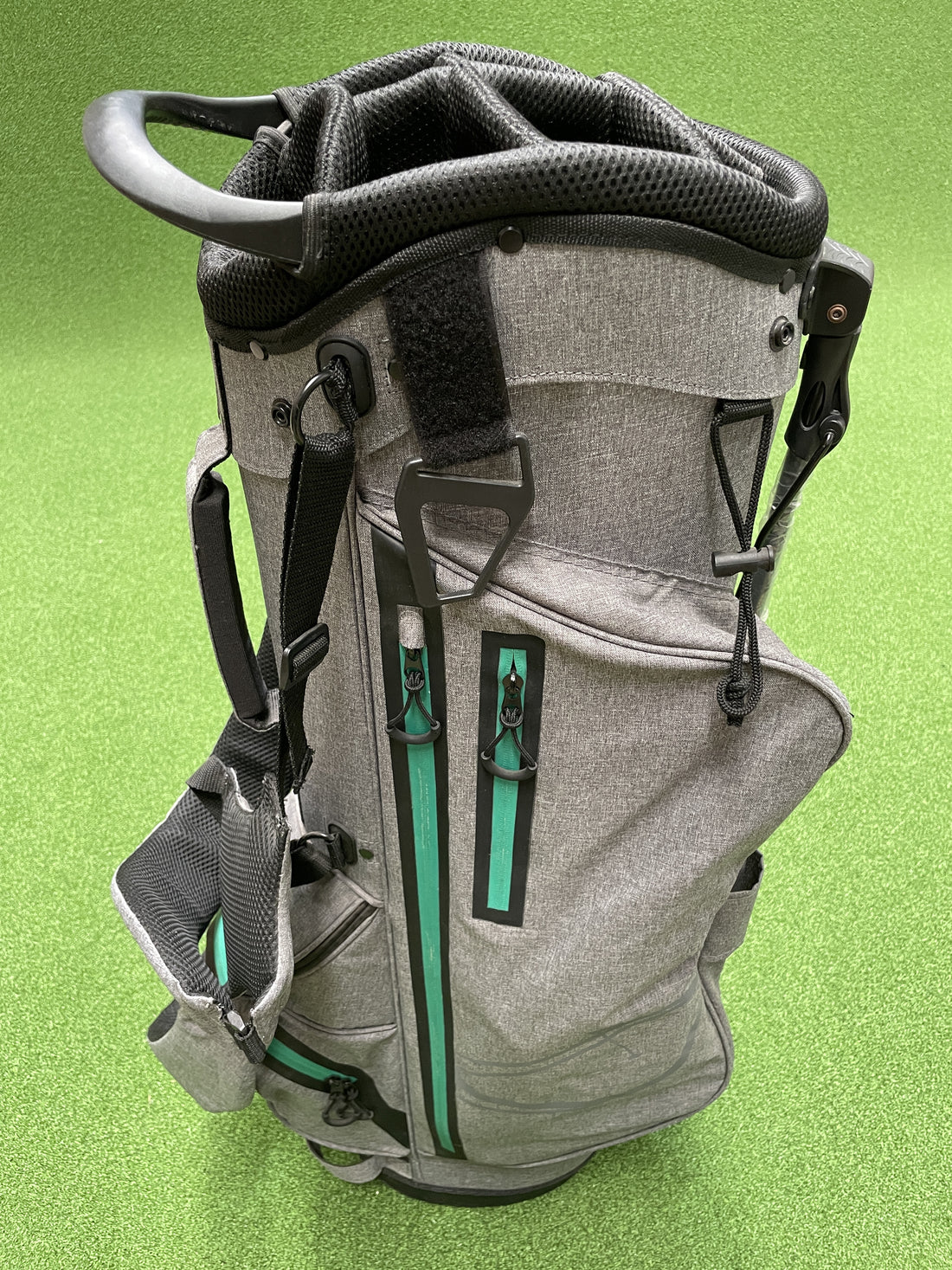 One Under 7-Way Grey Stand Bag *Like New*