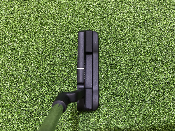 2021 Odyssey DFX #1 34" Putter With Headcover