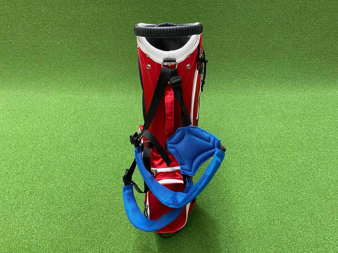 Cheng Sheng Red 4-Way Stand Bag *No Raincover* *Comes with different strap* *Broken Zip*