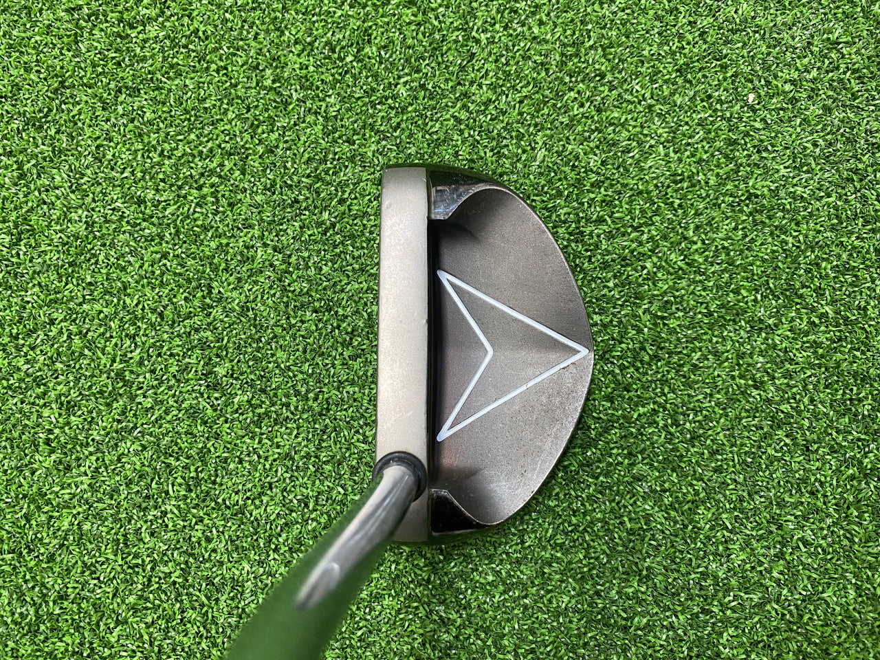 Yes! C-Groove Victoria 33" Putter