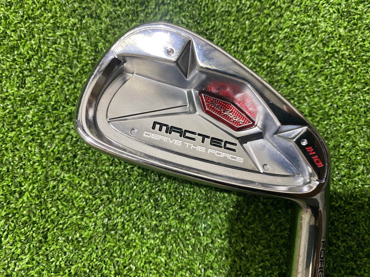 2007 MacGregor MacTec IH 101 5-9, PW Iron Set *Like New* Dexterity- R/H  Flex- Regular  Condition- 9  Shaft- TNS Pro 850 GH  Grip- Mac Tec