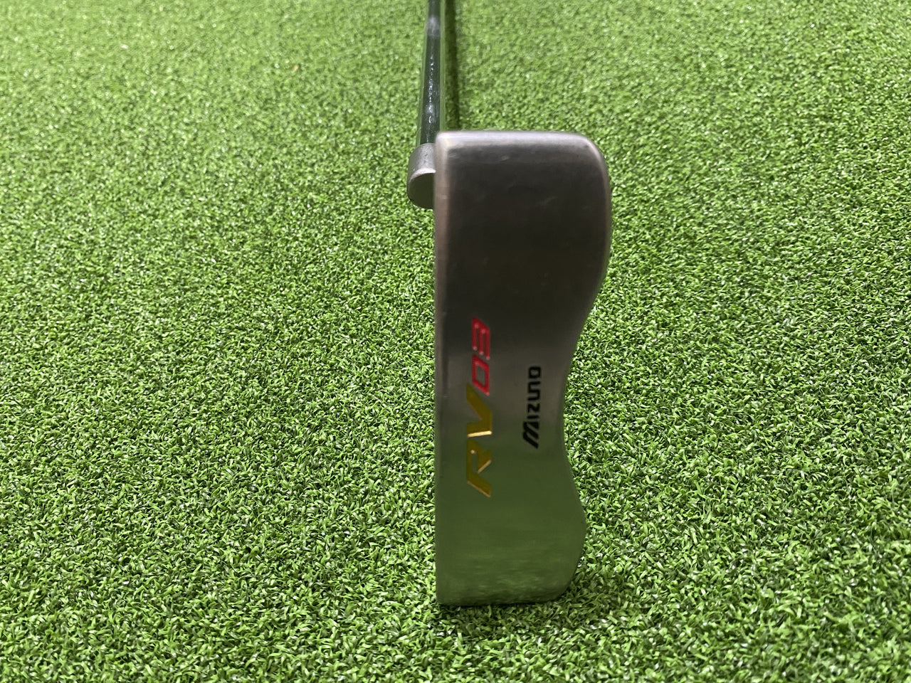 Mizuno RV 03 33.5" Putter