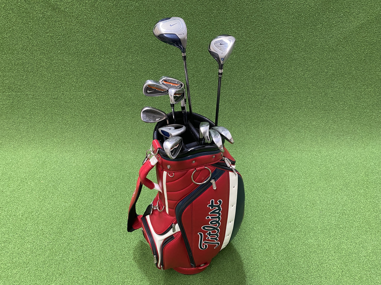 Nike Full Set With Titleist 5-Way Cart Bag