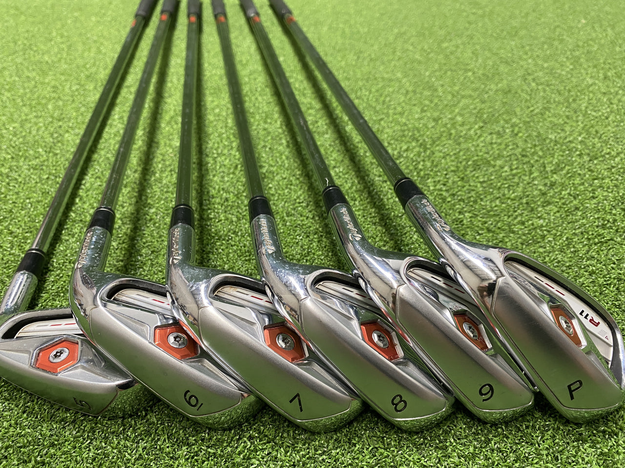 2011 TaylorMade R11 5-9, Pw Iron Set