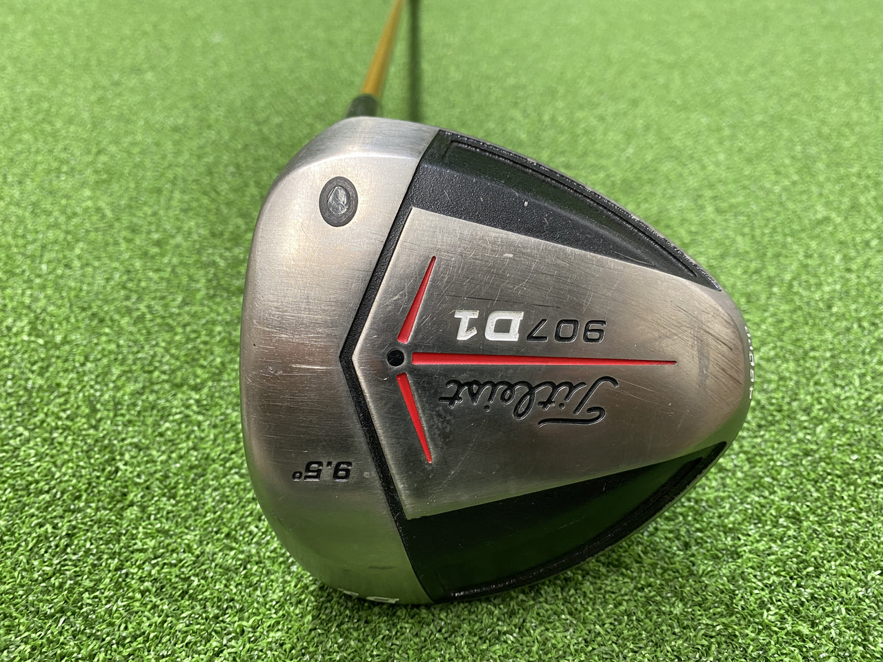 Titleist 907 D1 9.5° Driver