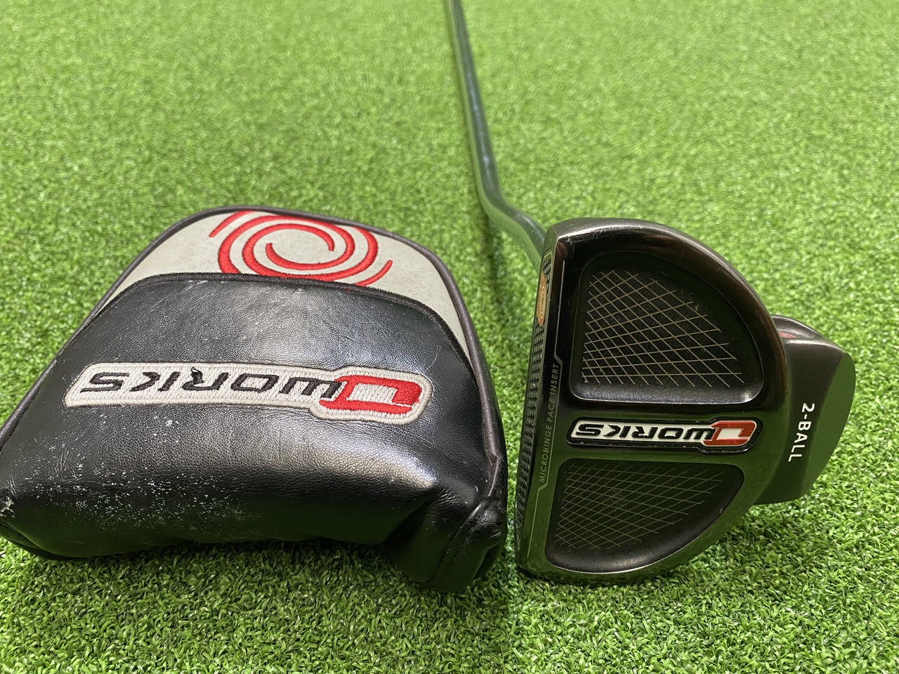 Odyssey O Works 2 Ball 33" Putter With Headcover